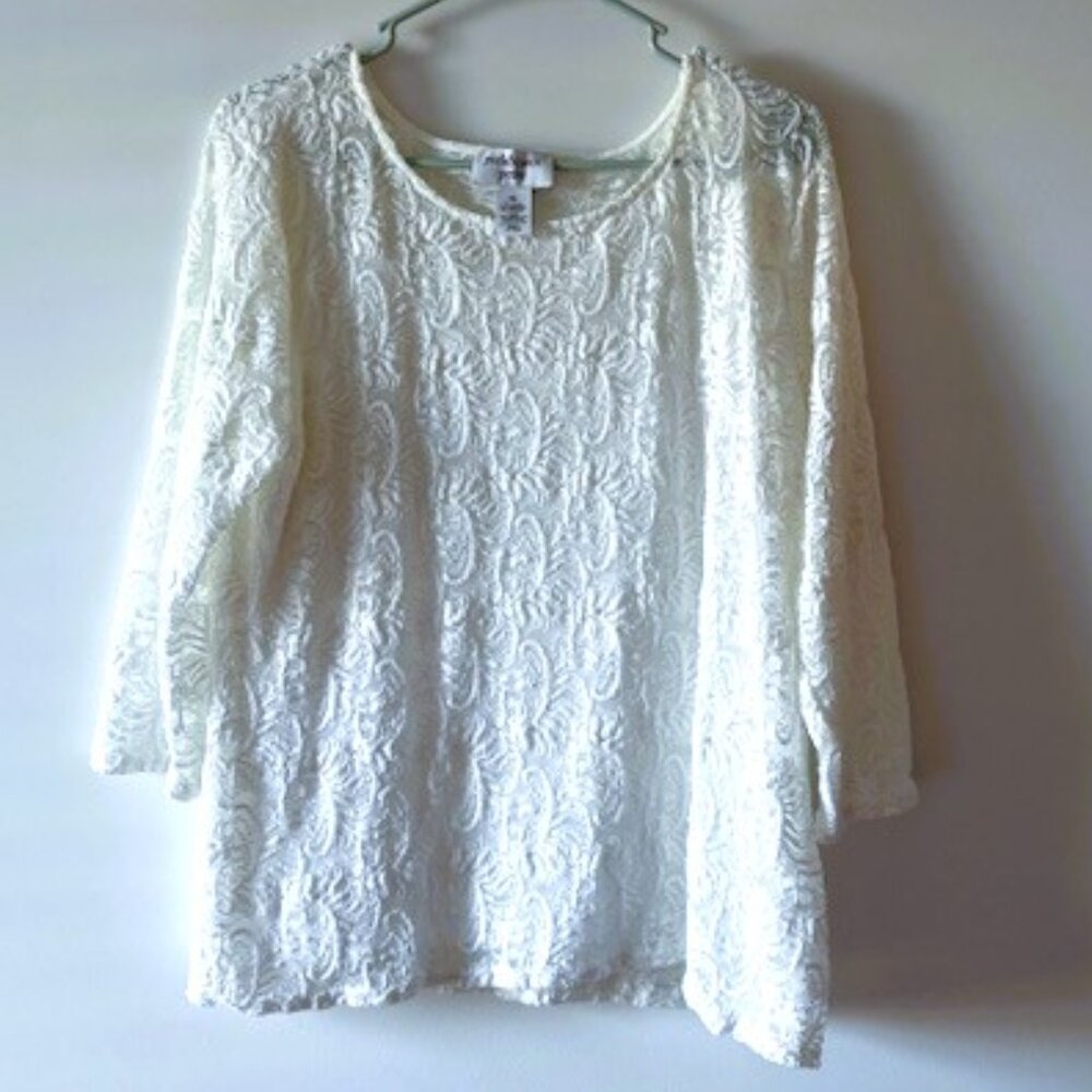 Peck & Peck White Lace Fully-Lined Top with 3/4 Sleeves